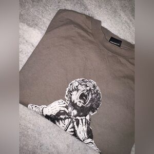 G59 Dark Greyish brown Finding Shelter T-shirt